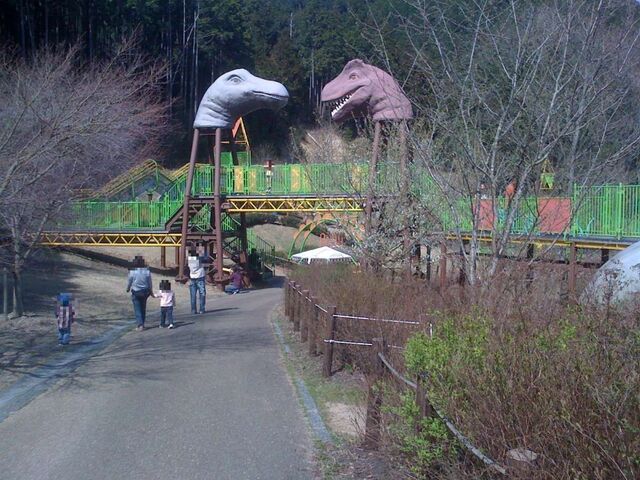 100404平成榛原子供のもり公園3_アスレチック上部.jpg