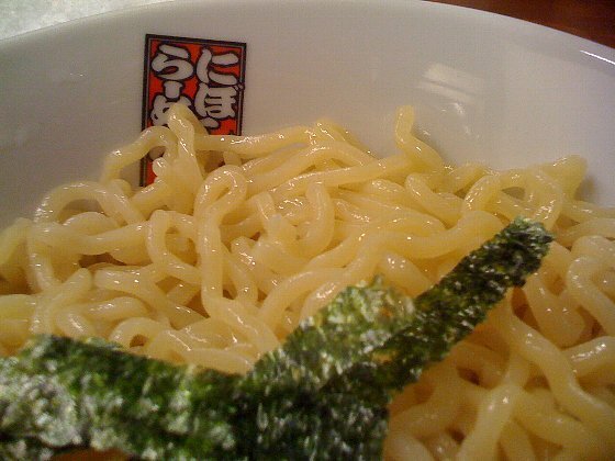 101124_煮干しラーメン玉五郎 六代目 本町店_麺.jpg