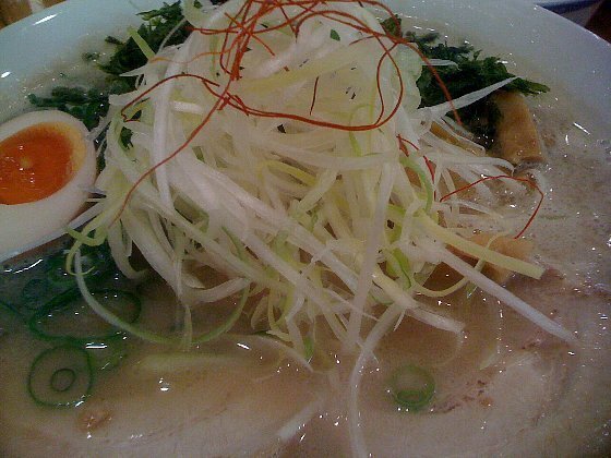 101229_夢風 枚方本店_むふうラーメン（800円）.jpg