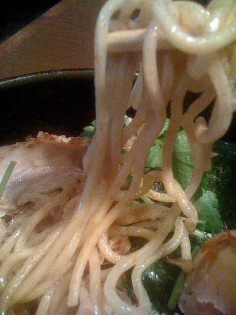 110122_河童ラーメン本舗 押熊店_温つけ麺_麺アップ.jpg