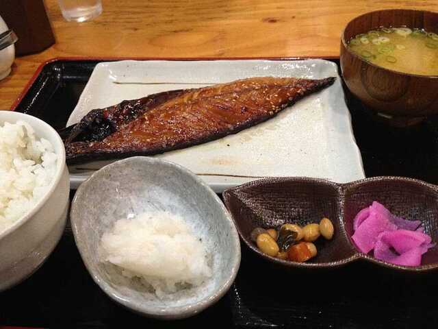 130902_ひもの野郎 梅田店_日替り干物定食700円（さば味醂干し） .jpg