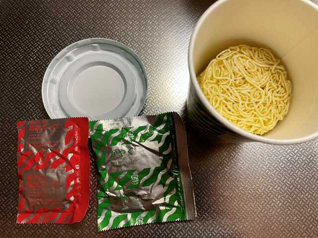20220426_IKEA PLANT RAMEN3.JPEG