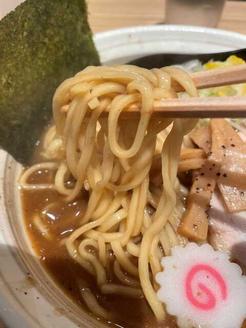 20220622_NOROMANIA_豚そば大盛り_麺リフト.JPEG