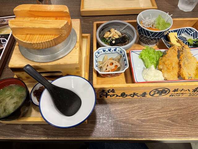 20221018_龍神丸_大和郡山イオン_ふっくら鯵フライとわら焼き鰹のたたき定食.JPG