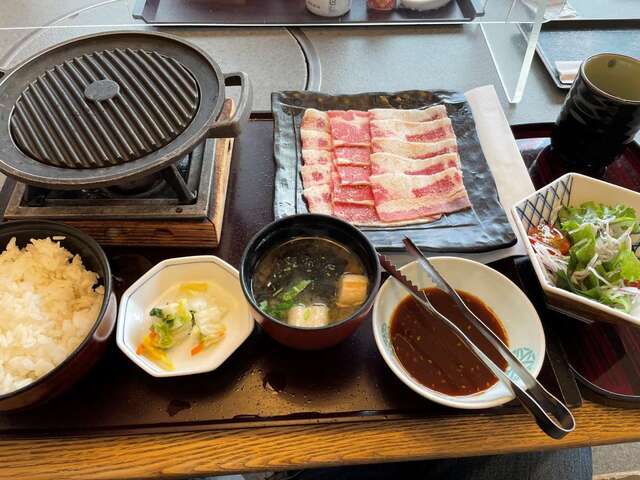 20221116_かごの屋奈良新大宮_牛カルビランチ焼肉セット.JPG