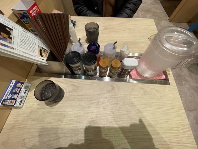 20230205_キラメキノトリ奈良店_テーブル.jpg