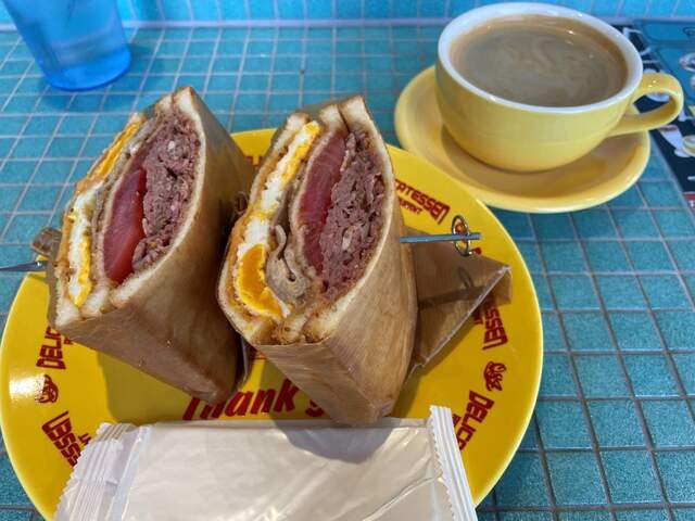 20230423_TheSandwitch084奈良店_アメリカン・クラブハウスサンド-アメリカーノホット.jpg