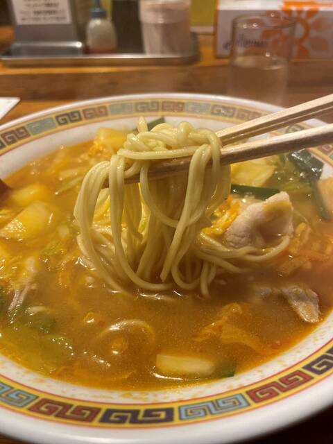 20230506_天理スタミナ富雄_スタミナラーメン麺リフト.jpg
