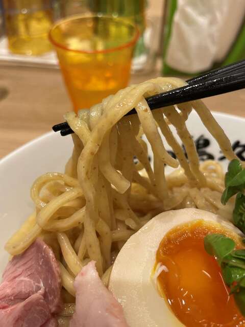 20230611_麺や鳥の鶏次 NARA24号店_鶏つけめん麺リフト.jpg