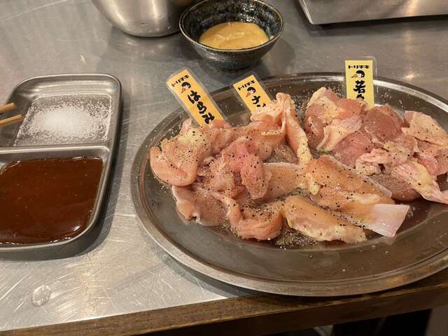 20231106_トリ屋のトリはキチンとチキン_鶏Mix3種盛り(塩).jpg