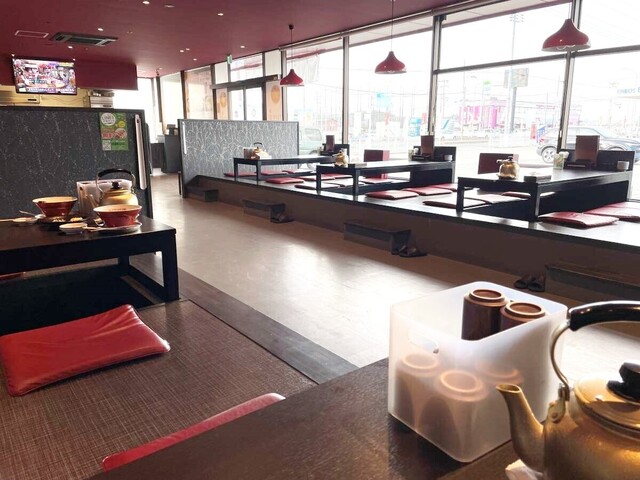 20240106_らぁ～めん京奈良外川店_内観.jpg