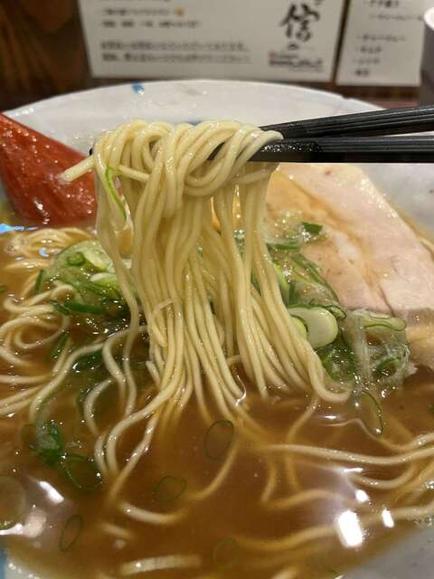 20240112_麺や信_ラーメン麺リフト.jpg
