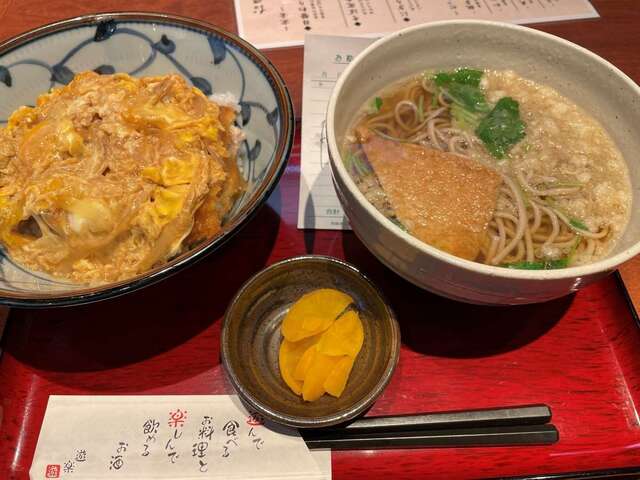 20240115_遊楽淀屋橋_日替り定食_かつ丼ときつねそば.jpg
