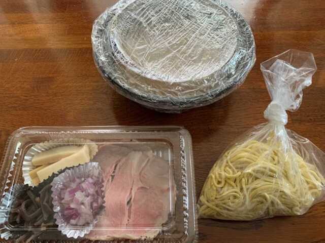 魚介豚骨_生麺セット.jpg