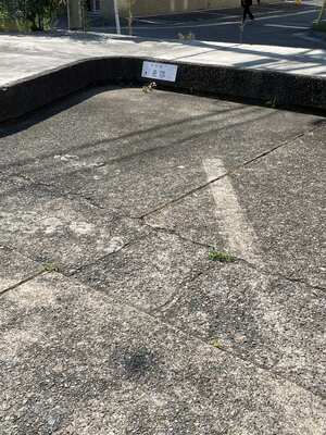 20240813_珈琲館亜耶西大寺_駐車場.JPG